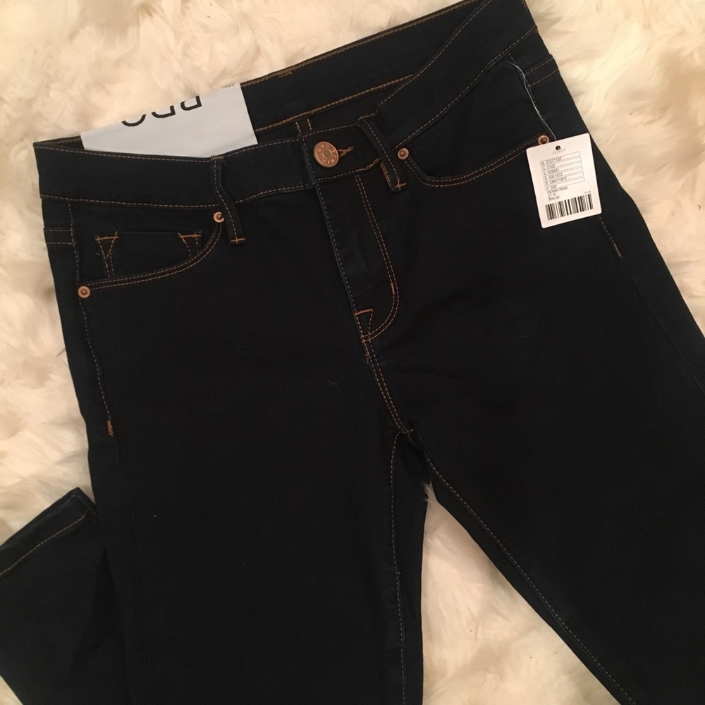 NWT BDG Twig Midrise Dark Denim Skinny Jeans